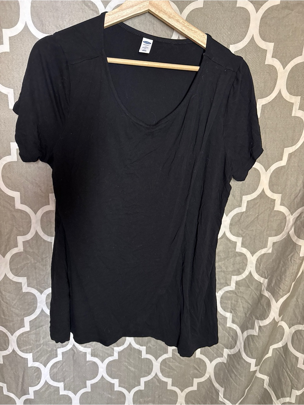 Old Navy Black Maternity & Nursing Tee Size Large